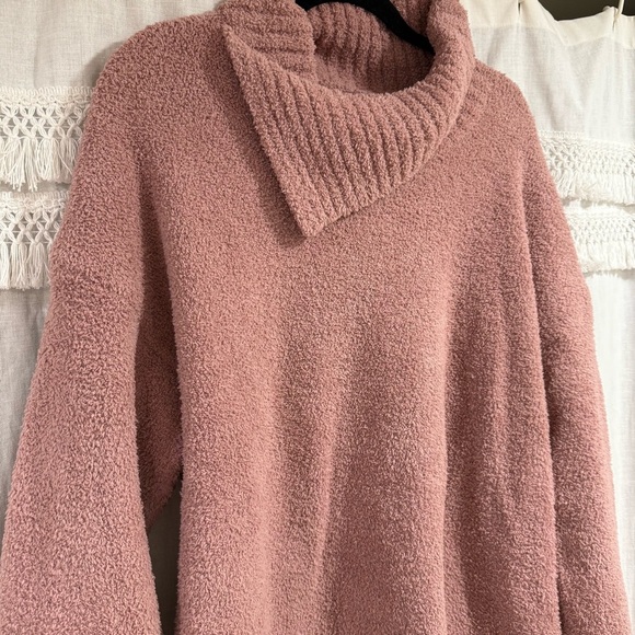 Barefoot Dreams Womens Cozychic Rose Quartz Cowl Neck Shirt Pullover Sweater - Picture 3 of 6